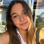 Estudio el Grado en Matemáticas y soy Matrícula de honor en Bachillerato de Salud, tengo un amplio conocimiento de Biología y Química (de Bachillerato y ESO). Imparto las clases adaptadas a la necesidad de cada alumno
